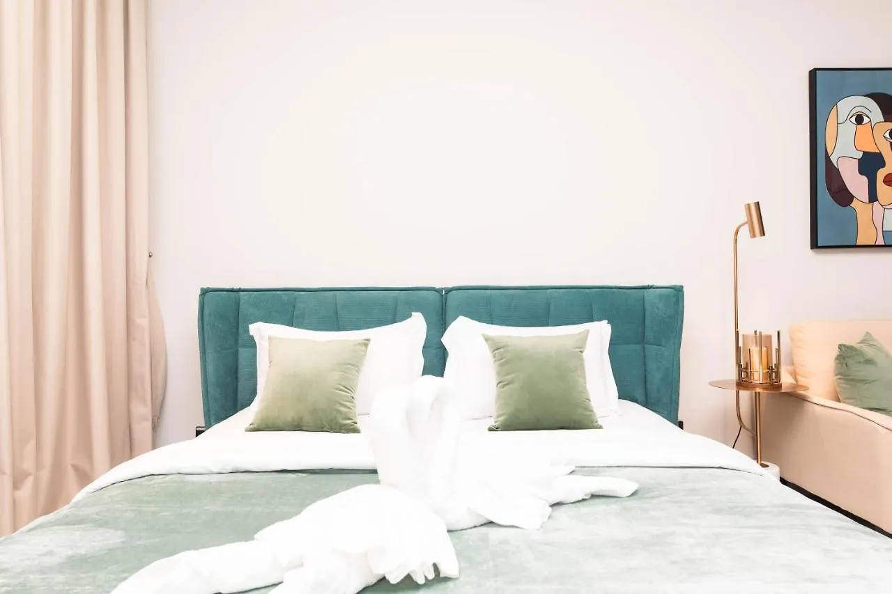 Elegant Studio Near Burj Khalifa And Dubai Mall